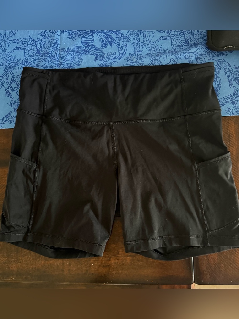 Lululemon 5 pocket running shorts EUC